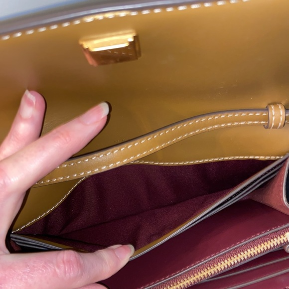 Tory Burch T Monogram Jacquard Wallet Crossbody Clutch Fanny Pack Hazelnut EUC - Picture 13 of 15